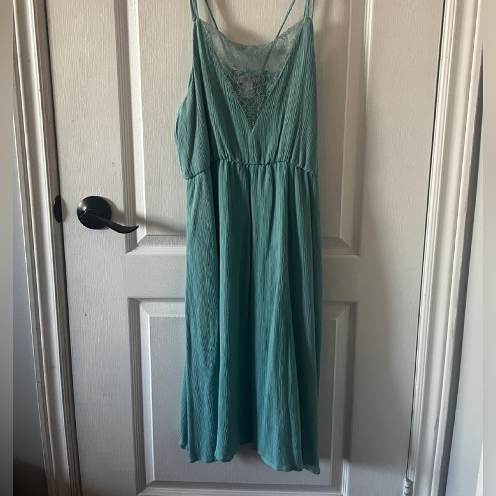 FOREVER 21 BLUE DRESS WITH LACE